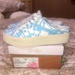 NEW!! Jessica Simpson-Size 8